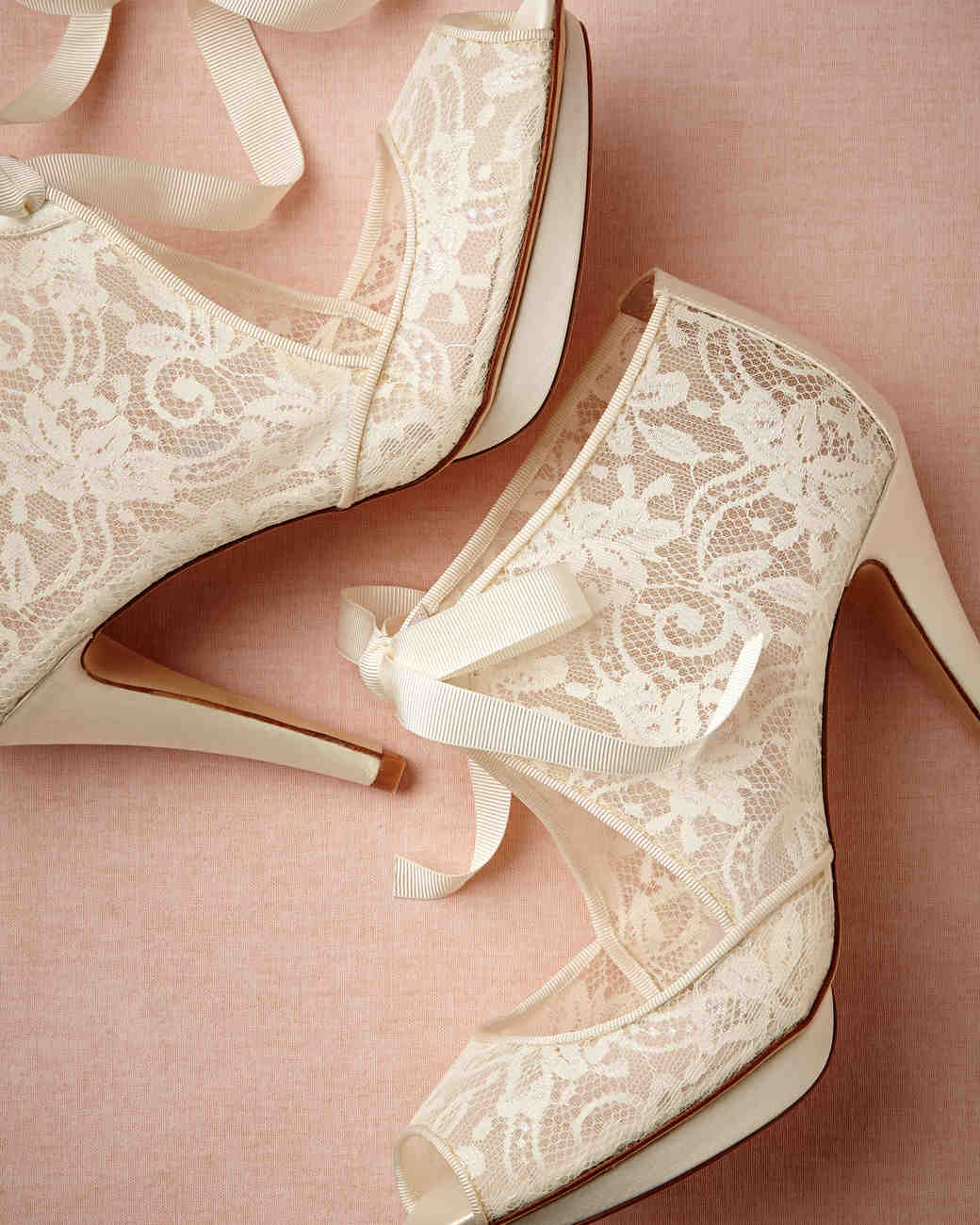 Bunches elegant of rose corsage, Chocolate Dark hair color New dolls stylish pics, Shoes fila